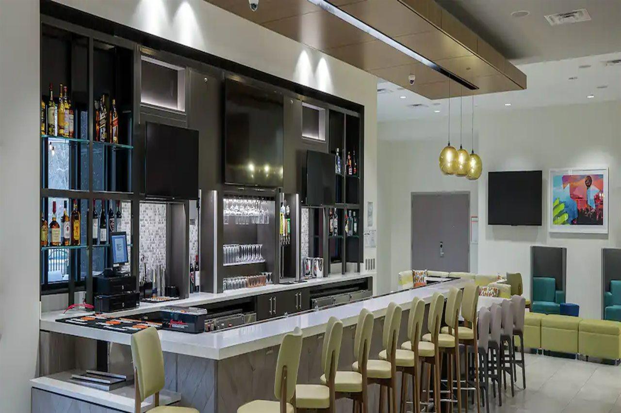 Hilton Garden Inn Pomona, Ca エクステリア 写真