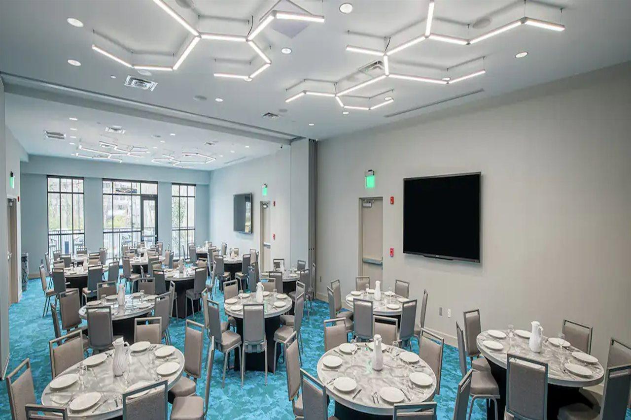 Hilton Garden Inn Pomona, Ca エクステリア 写真