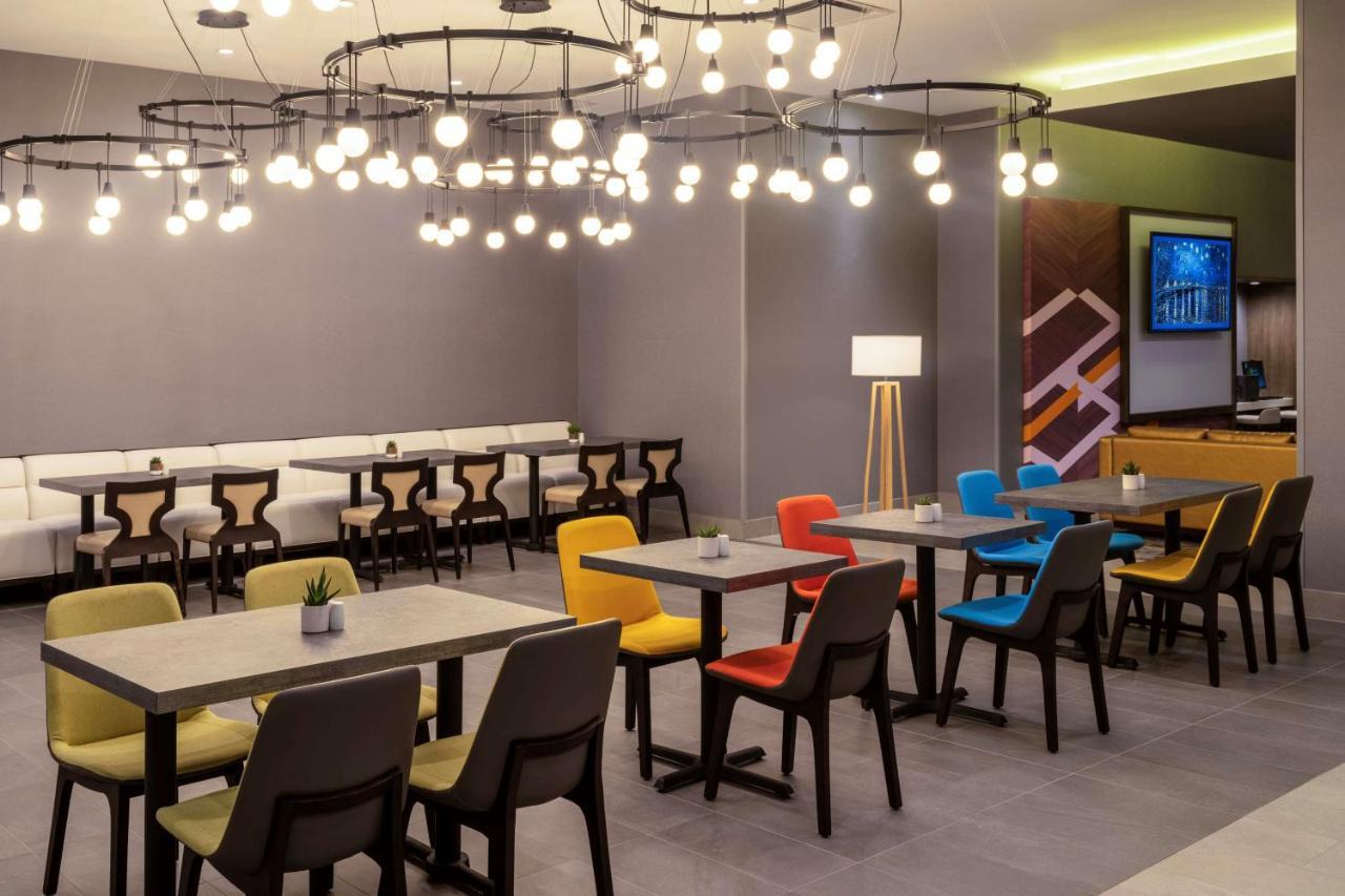 Hilton Garden Inn Pomona, Ca エクステリア 写真