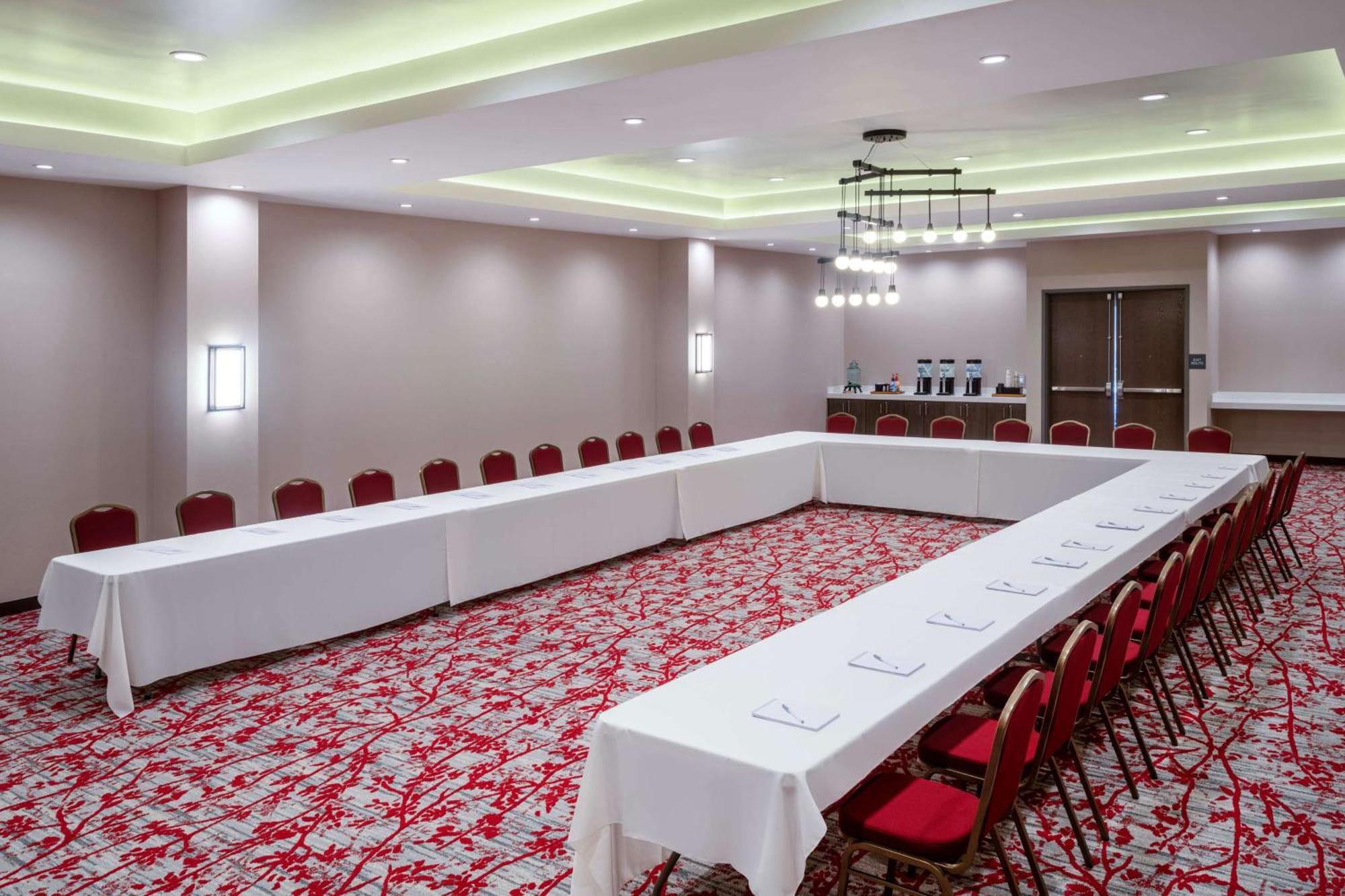 Hilton Garden Inn Pomona, Ca エクステリア 写真