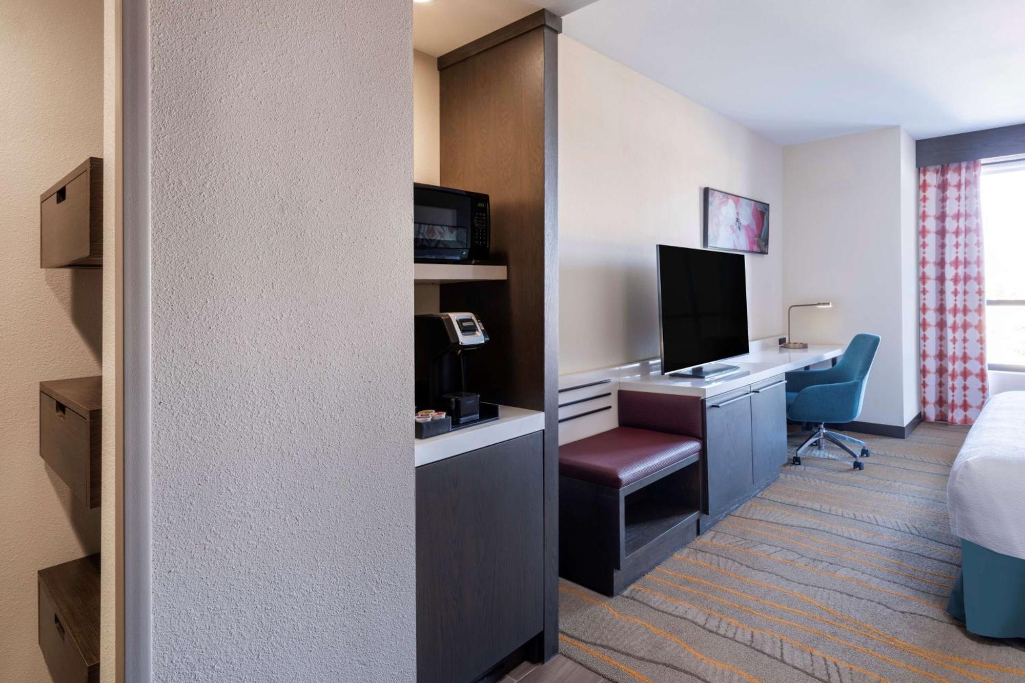 Hilton Garden Inn Pomona, Ca エクステリア 写真